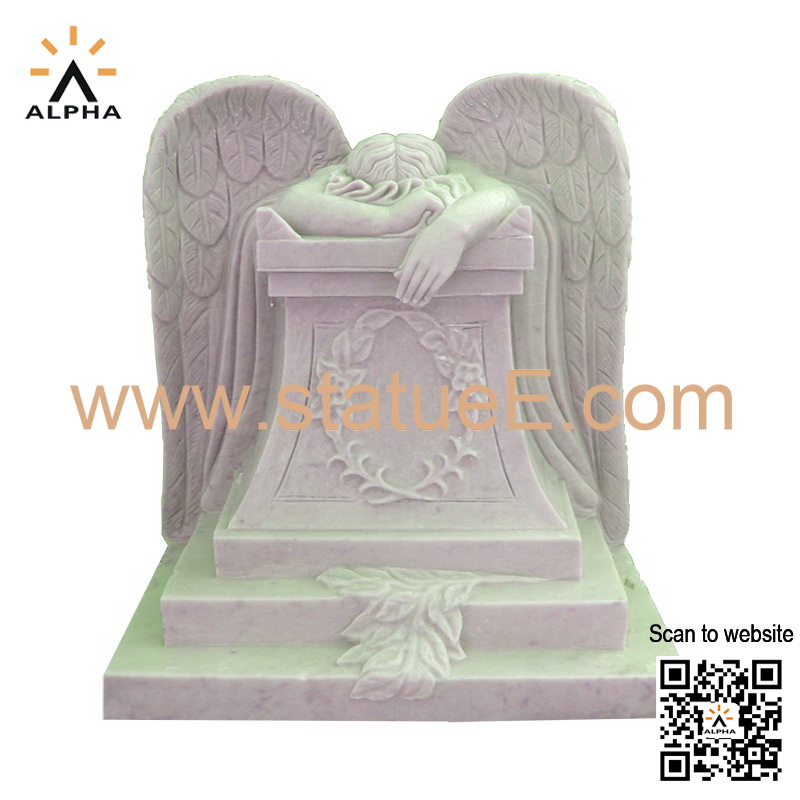 Weeping angel statue